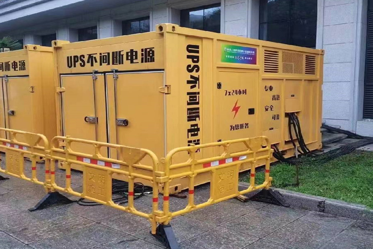 茄子河发电机租赁施工现场